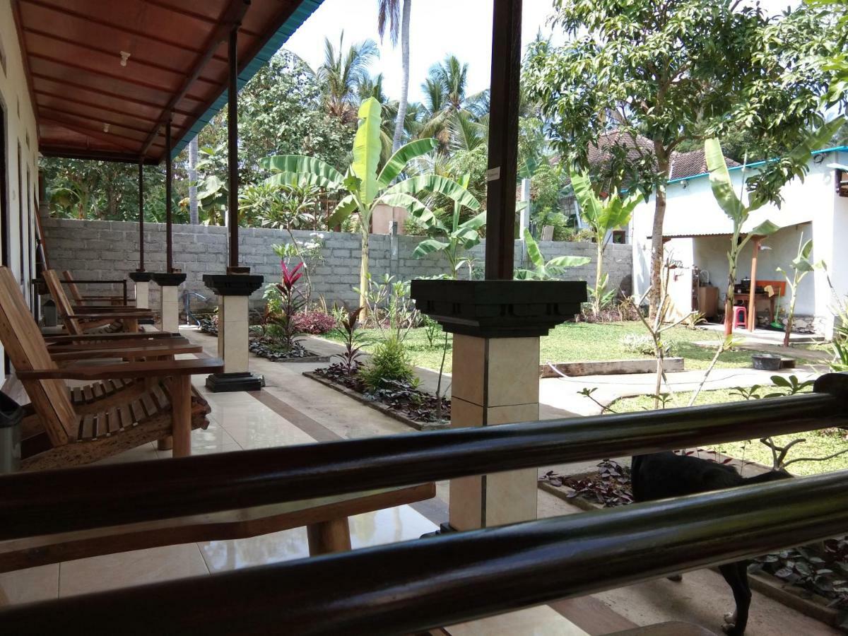 Safsia Homestay Toyapakeh Extérieur photo